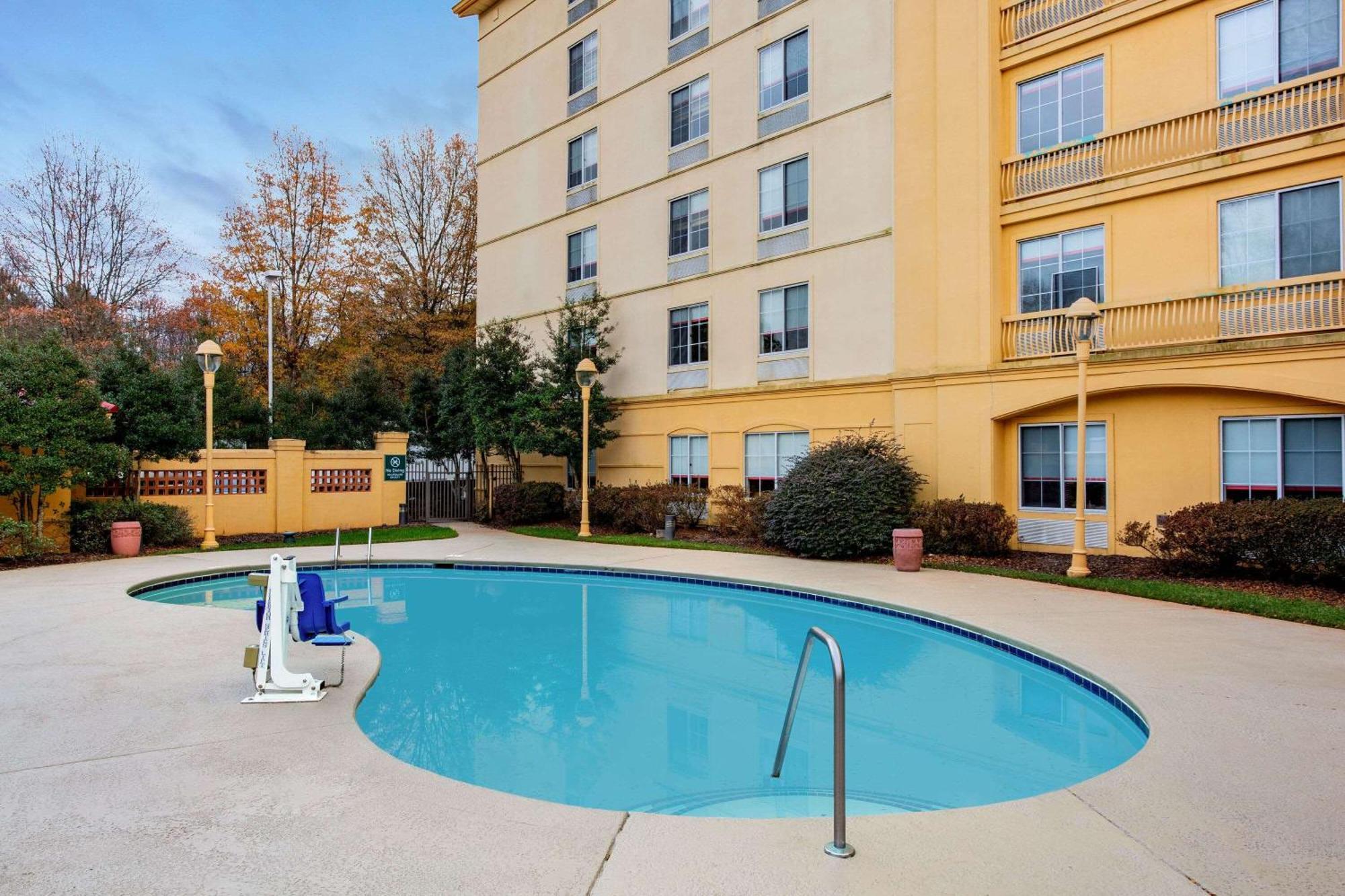 Hotel La Quinta By Wyndham Raleigh/Durham Southpoint Exteriér fotografie